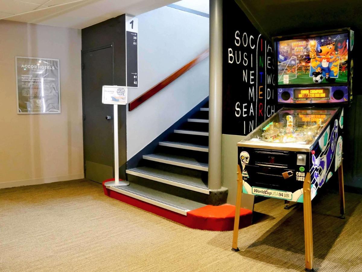 Ibis Laval Le Relais D'Armor Hotel Change  Exterior photo